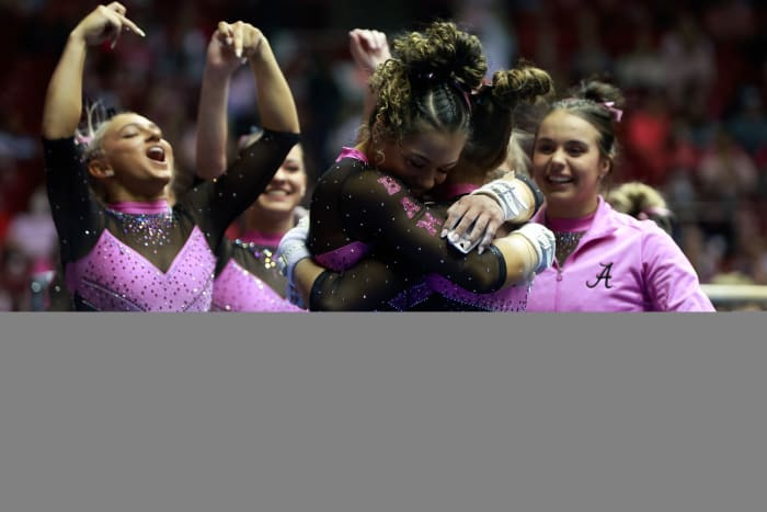 Alabama gymnastics team at Power of Pink